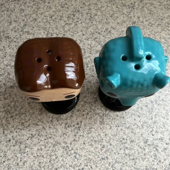 FUNKO POP HOME STAR WARS SALT AND PEPPER SHAKERS HAN SOLO AND GREEDO - Picture 3 of 7